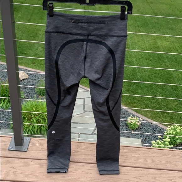 Lululemon 7/8 Leggings - Picture 2 of 4